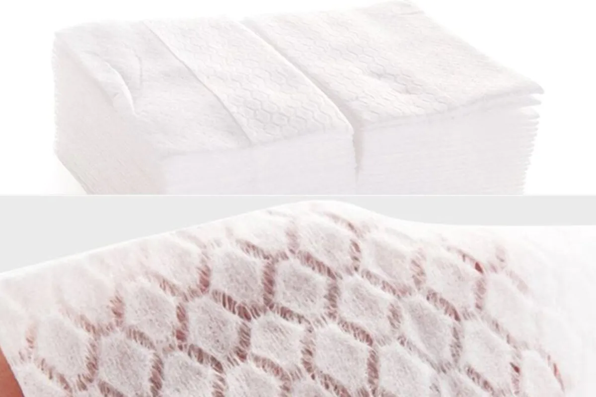 Nonwoven floor wipes