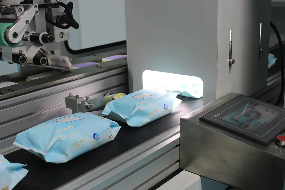 Vollautomatische Produktionslinie 15 nasse Wischtücher 15